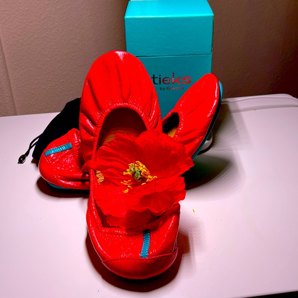 Tieks Size 10 Poppy — Excellent Condition.